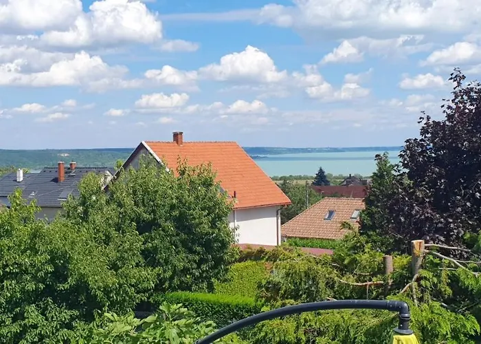 Hotel de apartamente Baker Street Balatonalmádi